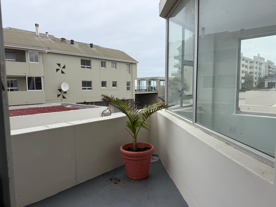 2 Bedroom Property for Sale in Beachfront Western Cape
